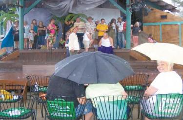 The Mountain Shakespeare Festival Offers Dynamite Entertainment: Rain Check for Bard's Faire