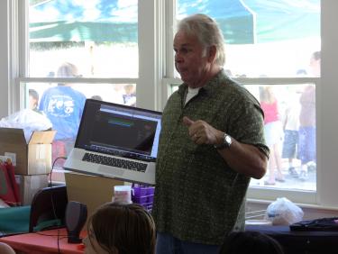 Steve Hill explains computer aids for song writing.