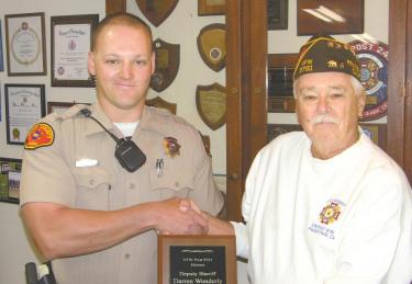 Kern County Sheriff’s Deputy Darren Wonderly received an award from VFW Post 9791 for outstanding service to our community.