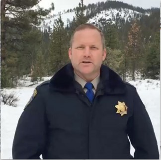 Fort Tejon CHP Officer Brian Moore introduces tips for snow play safety in the video shown below.