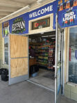 Gone in 60 seconds — Thieves break into Sam’s Liquor