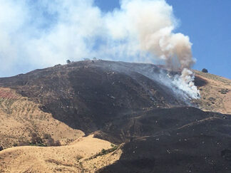 [photo by Kern County Fire Department]